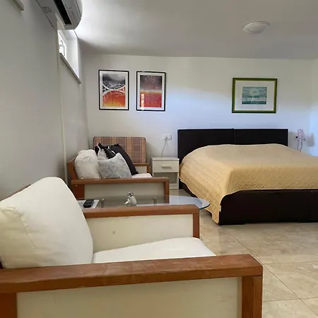 Poseidon House On Island Of Brac